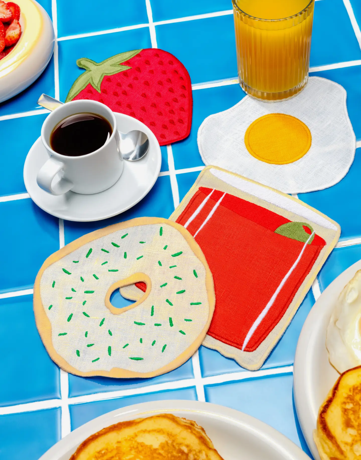 BRUNCH embroidered cocktail napkins (set of 4)