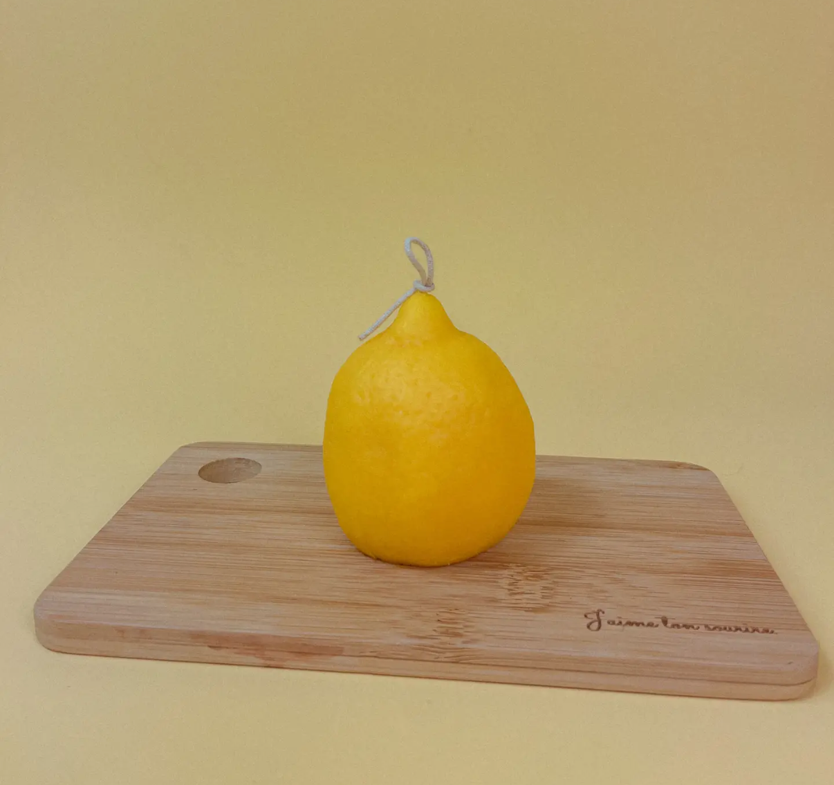 Lemon candle