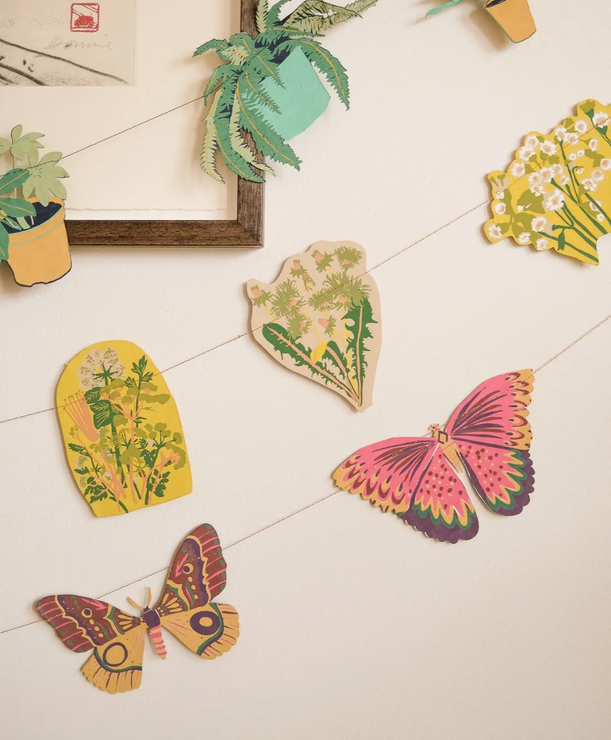 East End Press Butterfly Garland