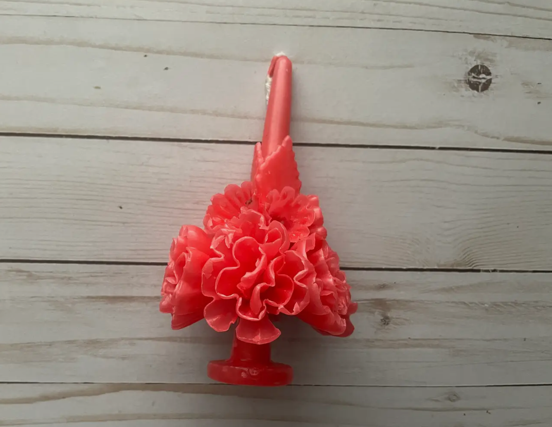 Small Marigold Candle in Coral