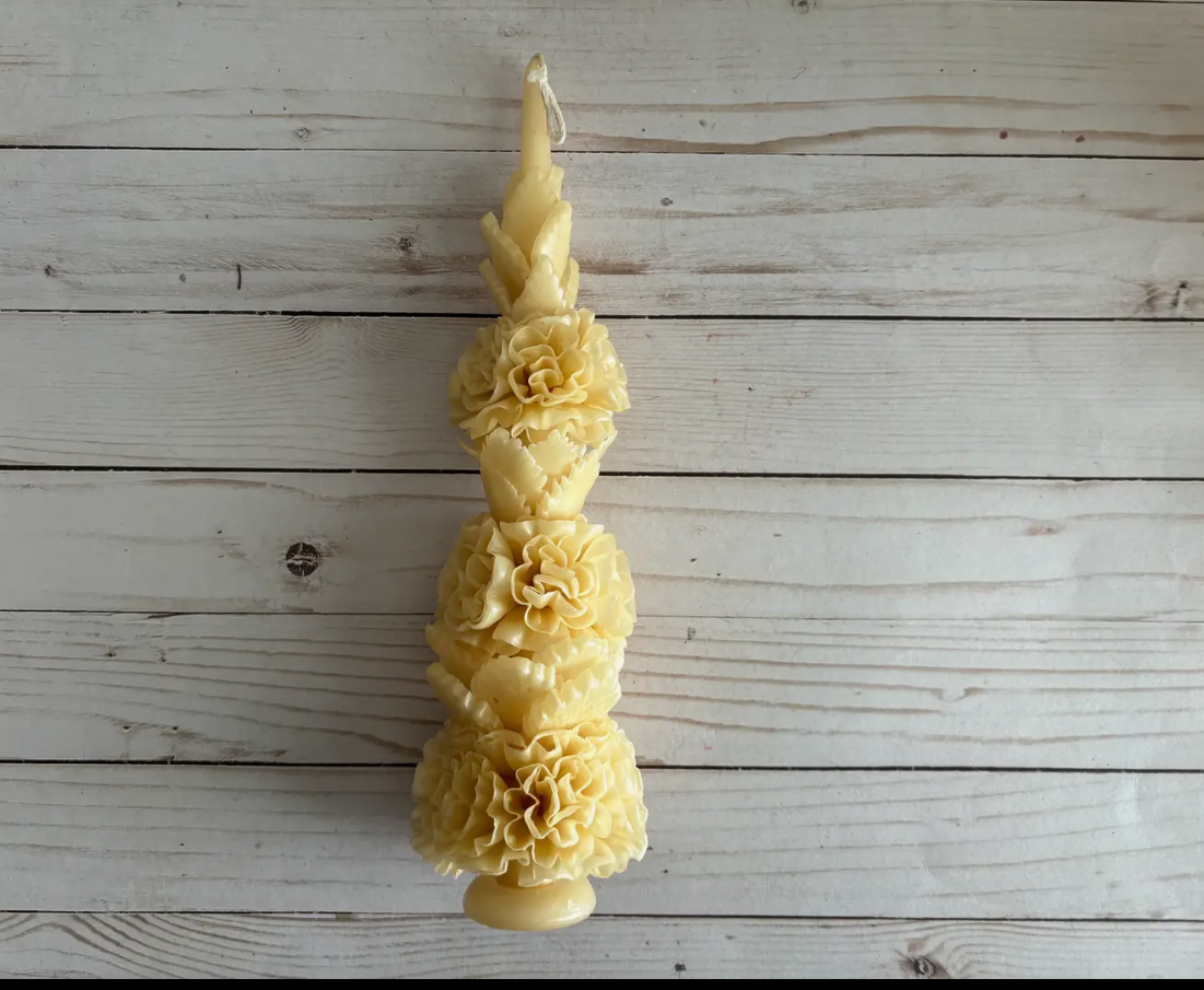 Large Marigold Candle in Cream