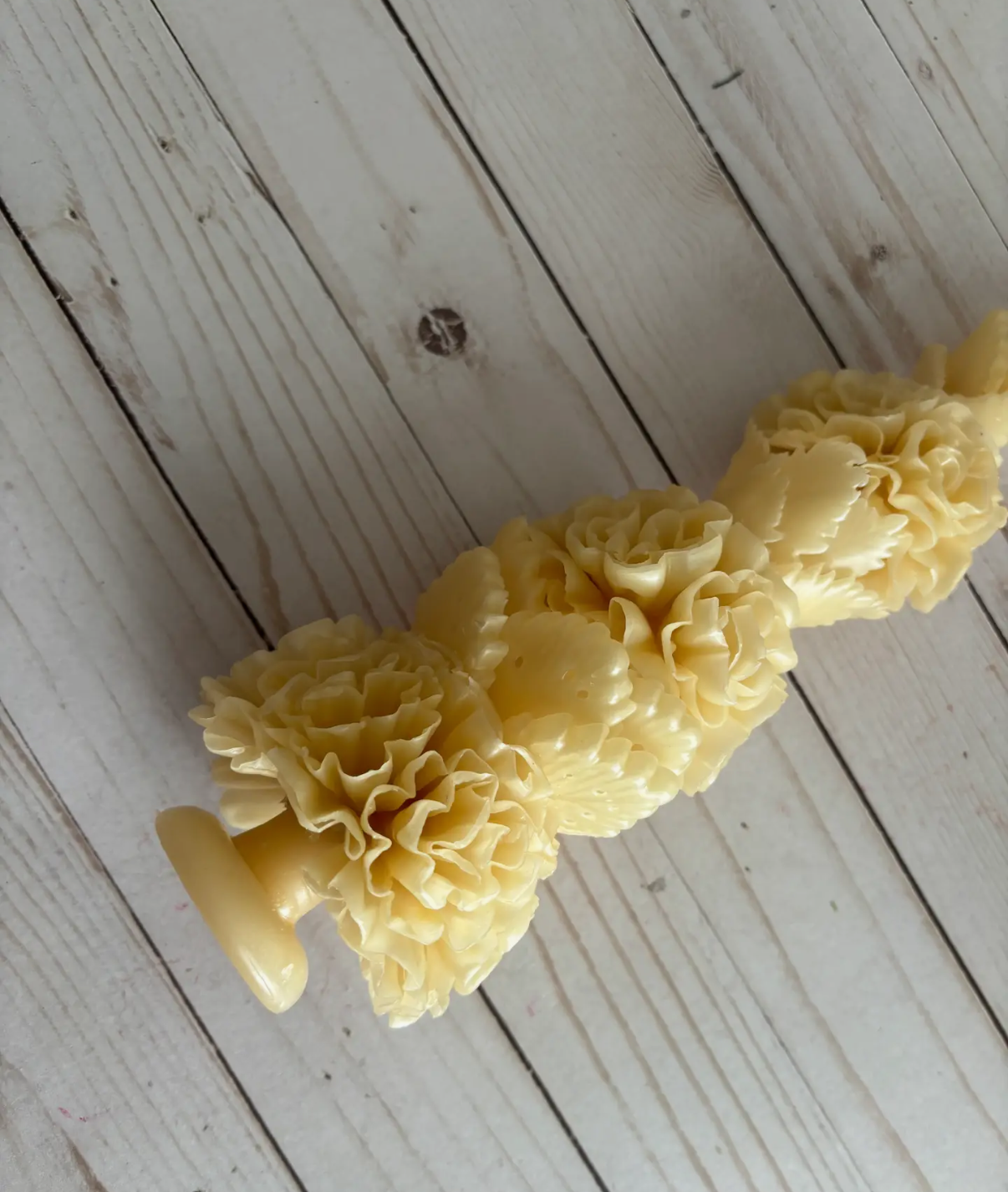 Large Marigold Candle in Cream