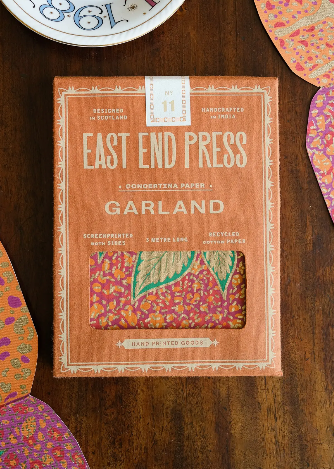 East End Press Yule Pudding Concertina Table/Mantle Garland