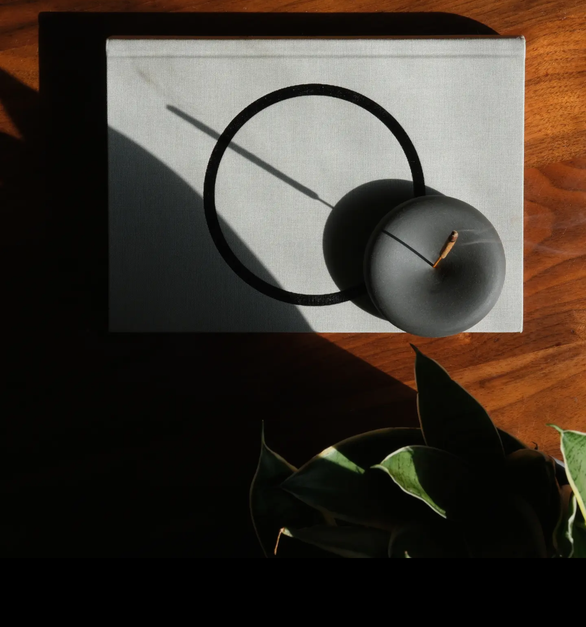 Incense Stone Black