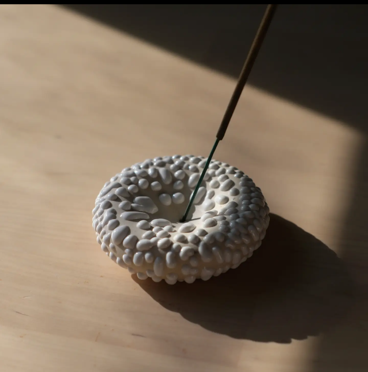 Incense Stone White Drip